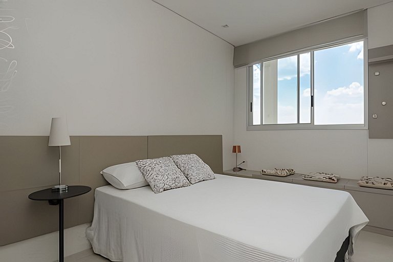 2201 Apartamento decorado no Centro